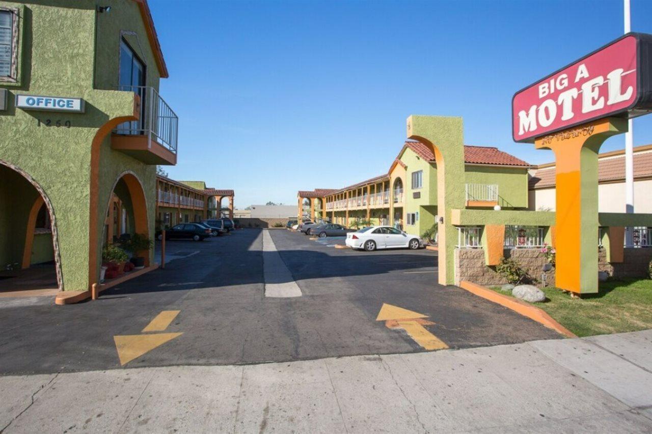 Big A Motel 2*