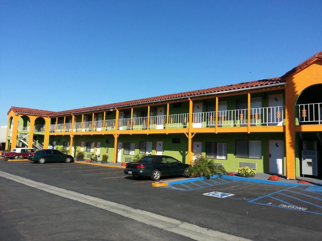 Big A Motel 2*