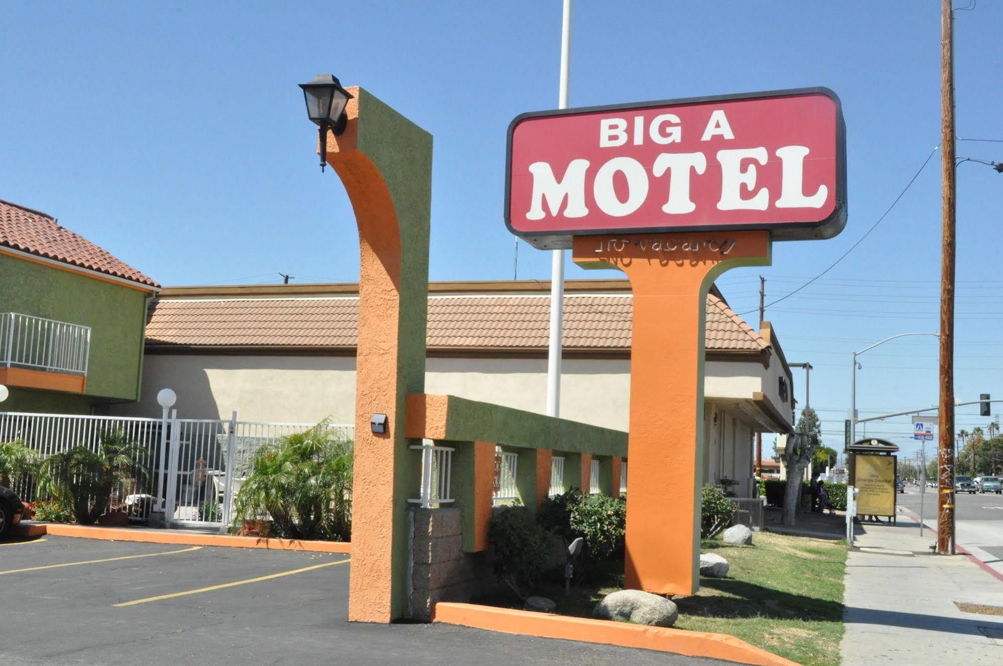 Big A Motel 2*